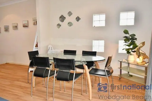 2/57 First Avenue Villa Woodgate Holiday home
